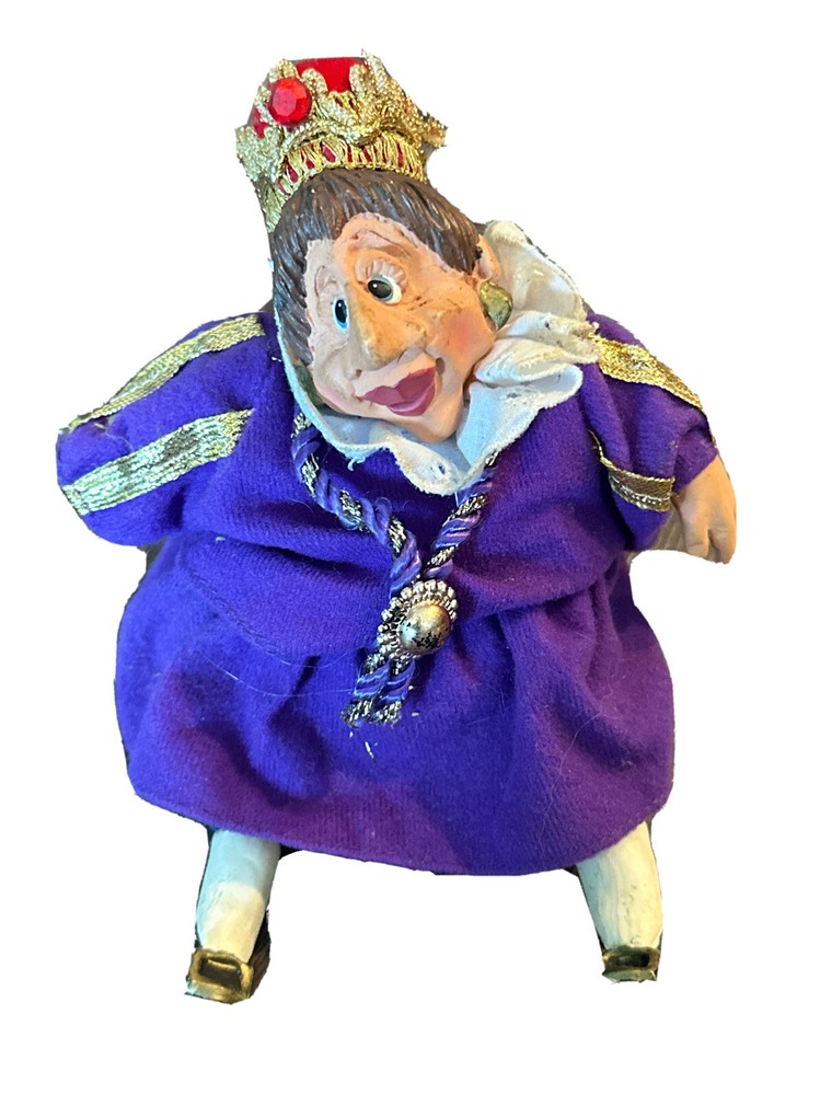 Vintage Russ Berrie Handpainted Medieval Court figure Delilah 7.5''