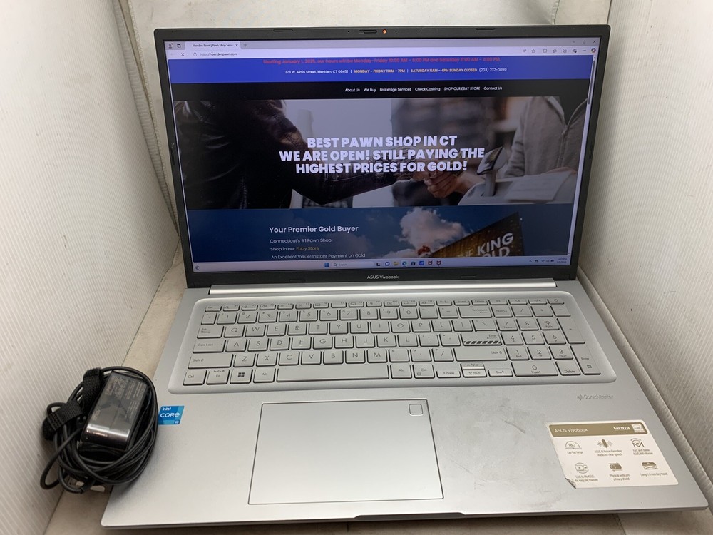 Asus Vivobook K1703Z Intel Core i3-1220P 1.50GHz 8GB RAM 256GB SSD 17.3