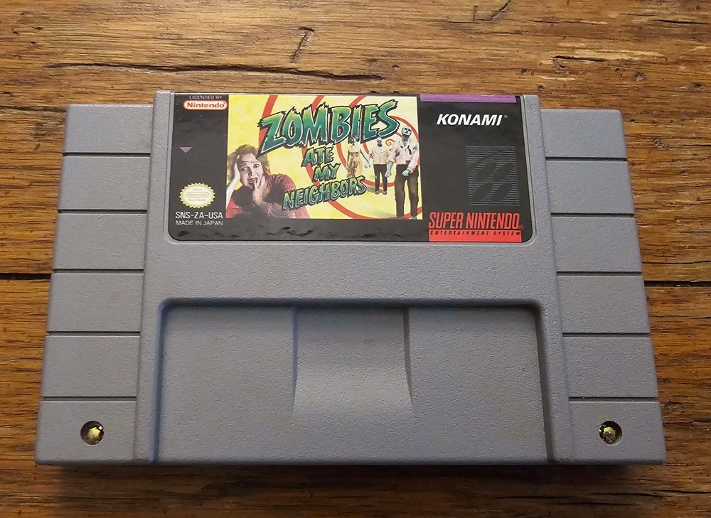 Zombies Ate My Neighbors loose cartridge only. (SNES)