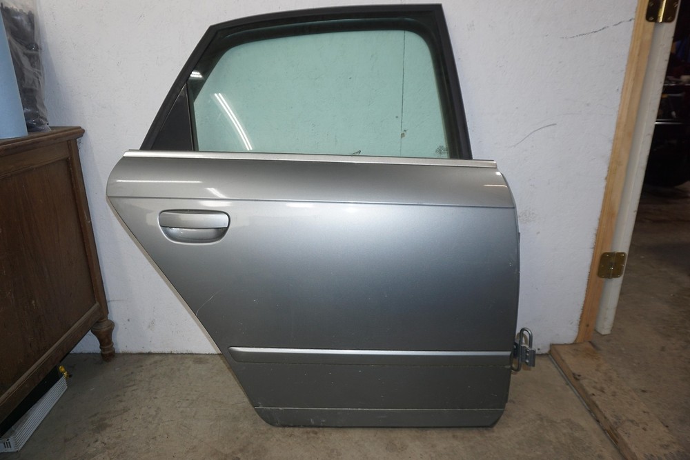 05 06 07 08 2005-2008 Audi A4 Quattro Rear Door Used Oem (8e0-833-052-j) Rh