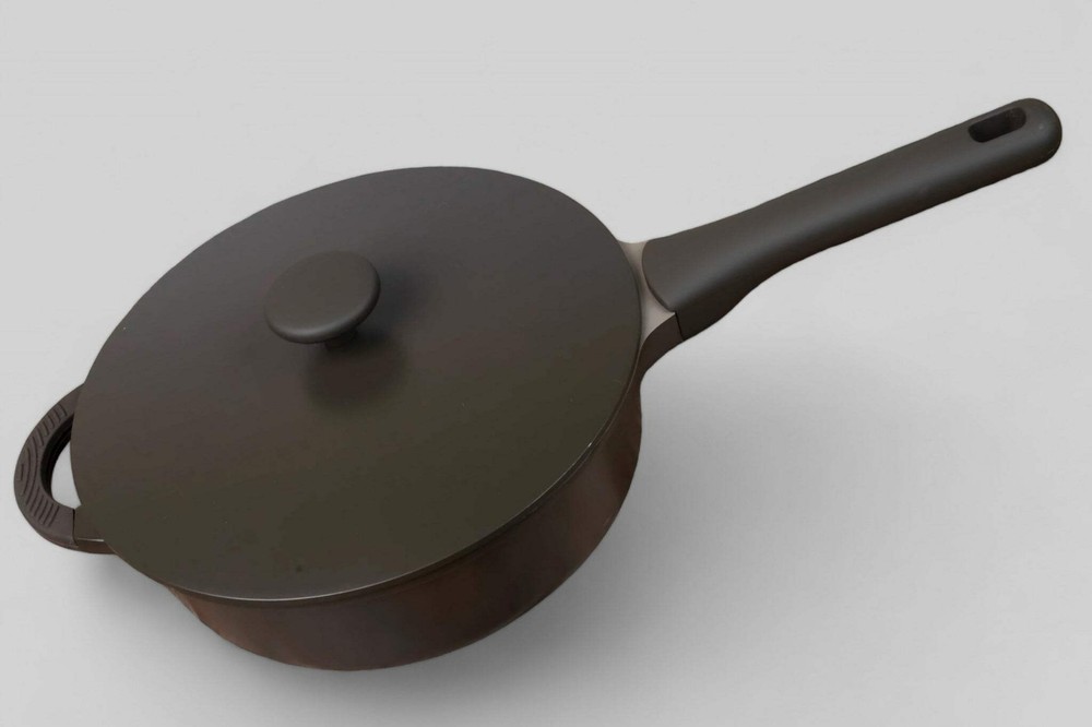 Goodful 3qt Cast Aluminum, Ceramic Deep Cooker with Lid, Side Handle and Long Ha