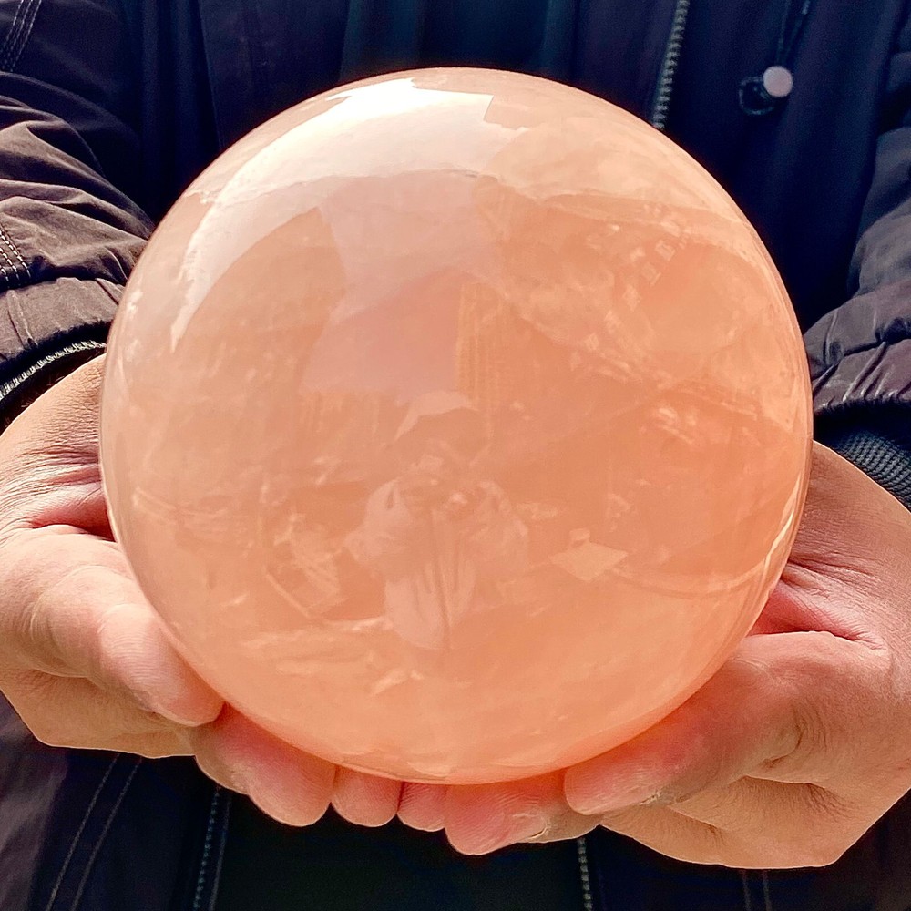 5.06LB Natural powder crystal crystal mineral ball shaped polishing treatment