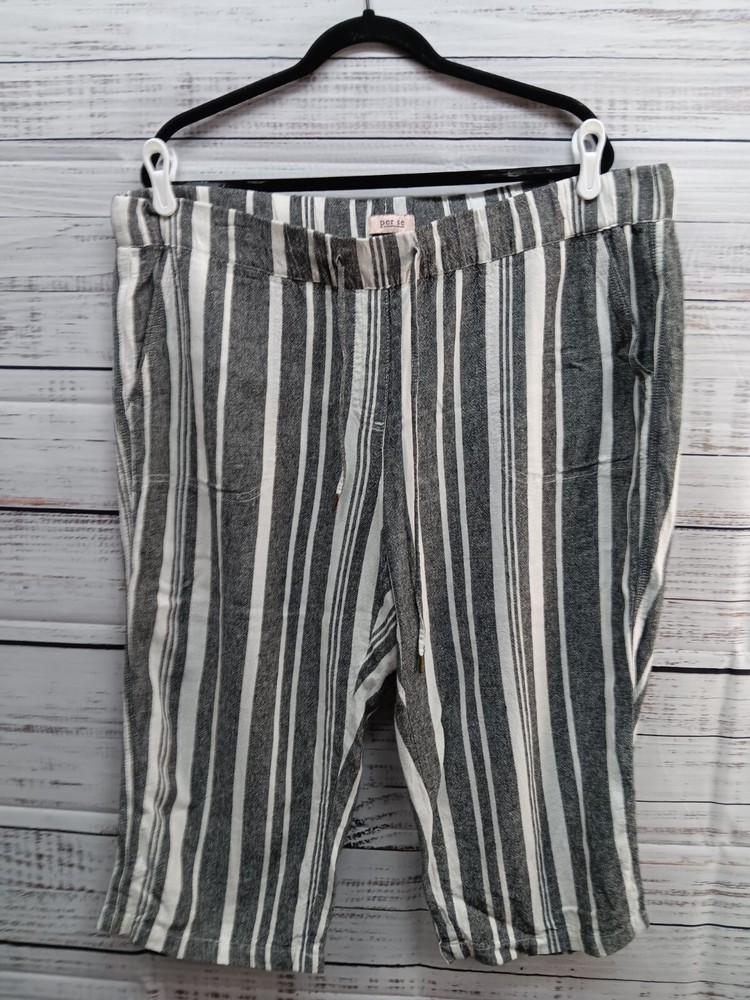 Per Se Capri Pants Women’s 1X White With Gray Stripe Linen Pull-On Natural