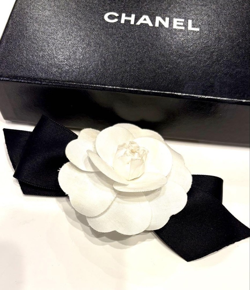 Chanel Vintage Black Camellia Ribbon Corsage Brooch Pin