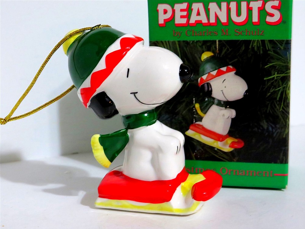 SNOOPY & CHARLIE BROWN 1987 CERAMIC CHRISTMAS ORNAMENT FIGURE ALT