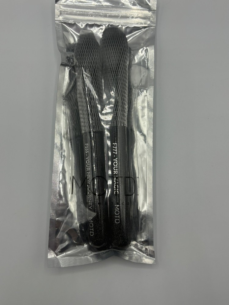 MOTD Set Of 2 Black Makeup Brush Set F777 Journey F555 Blush New