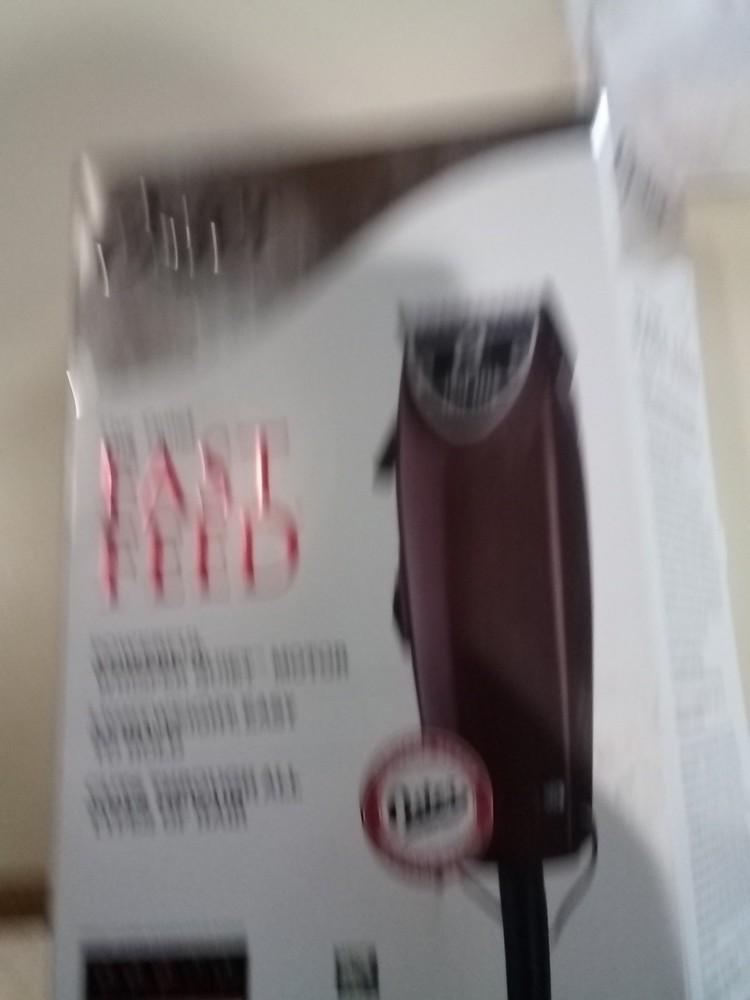 OSTER Fast Feed Adjustable Pivot Motor Clipper 76023-510