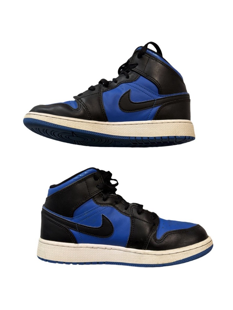 Nike Jordan Youth Size 5.5/Women’s Size 7 Blue/Black Gently Worn No Box