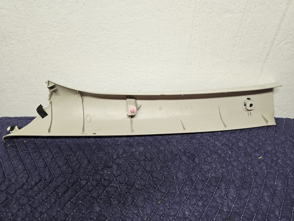 2008 2014 Subaru Impreza Windshield Pillar Trim Right Side 94010FG000 OEM