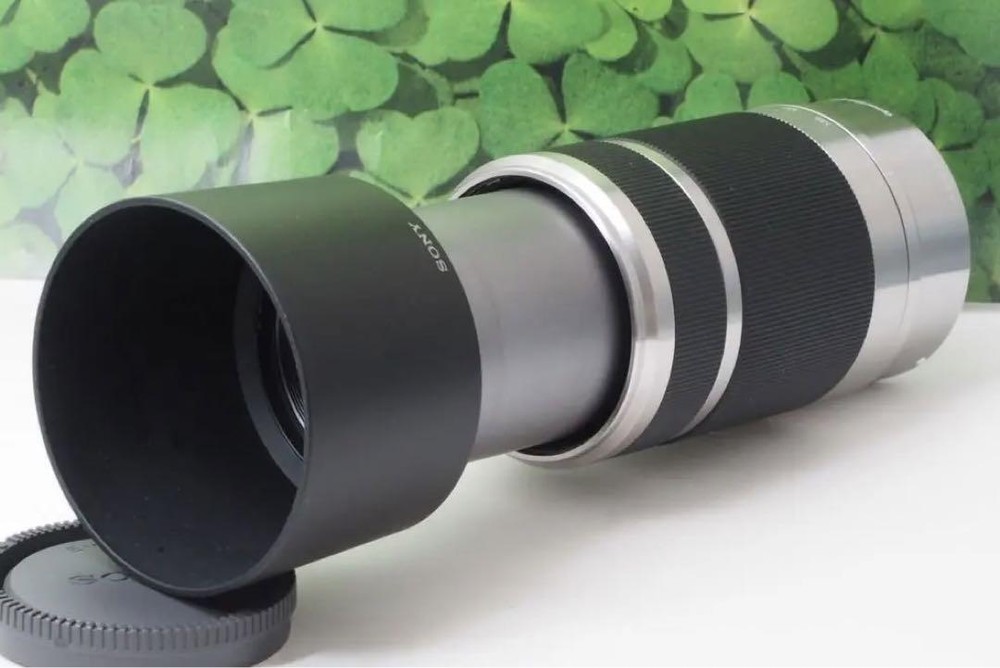 MINT Sony E 55-210mm F4.5-6.3 OSS Silver Lens SEL55210