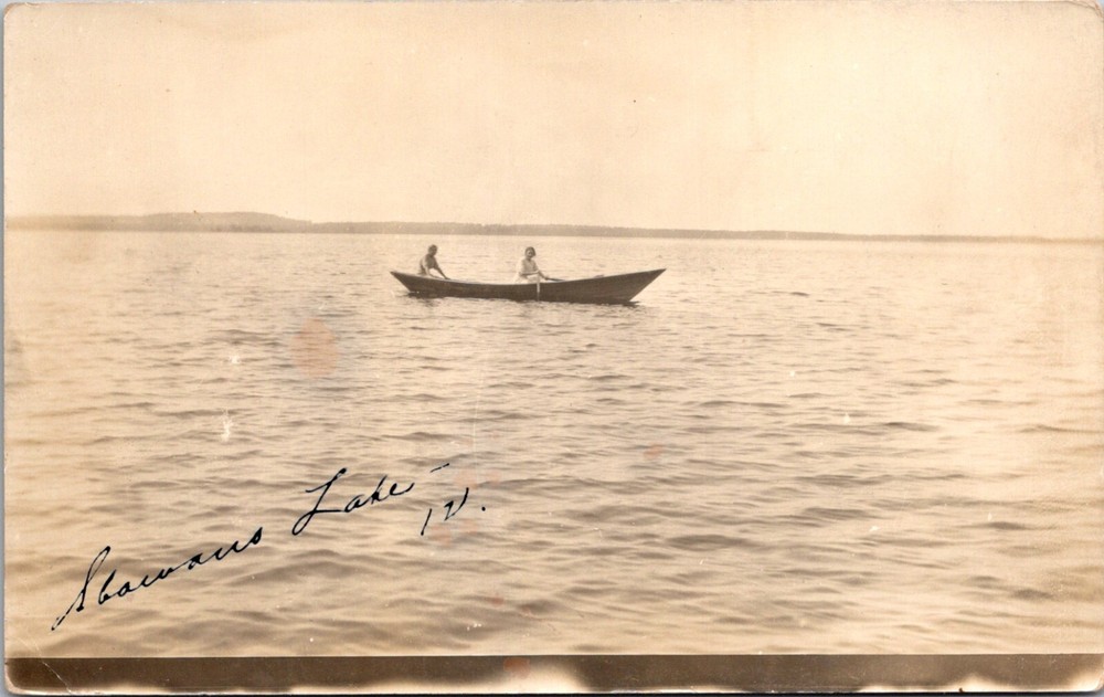 Shawano Lake Wisconsin Two Women in Row Boat 1912 Vintage RPPC Postcard    16254