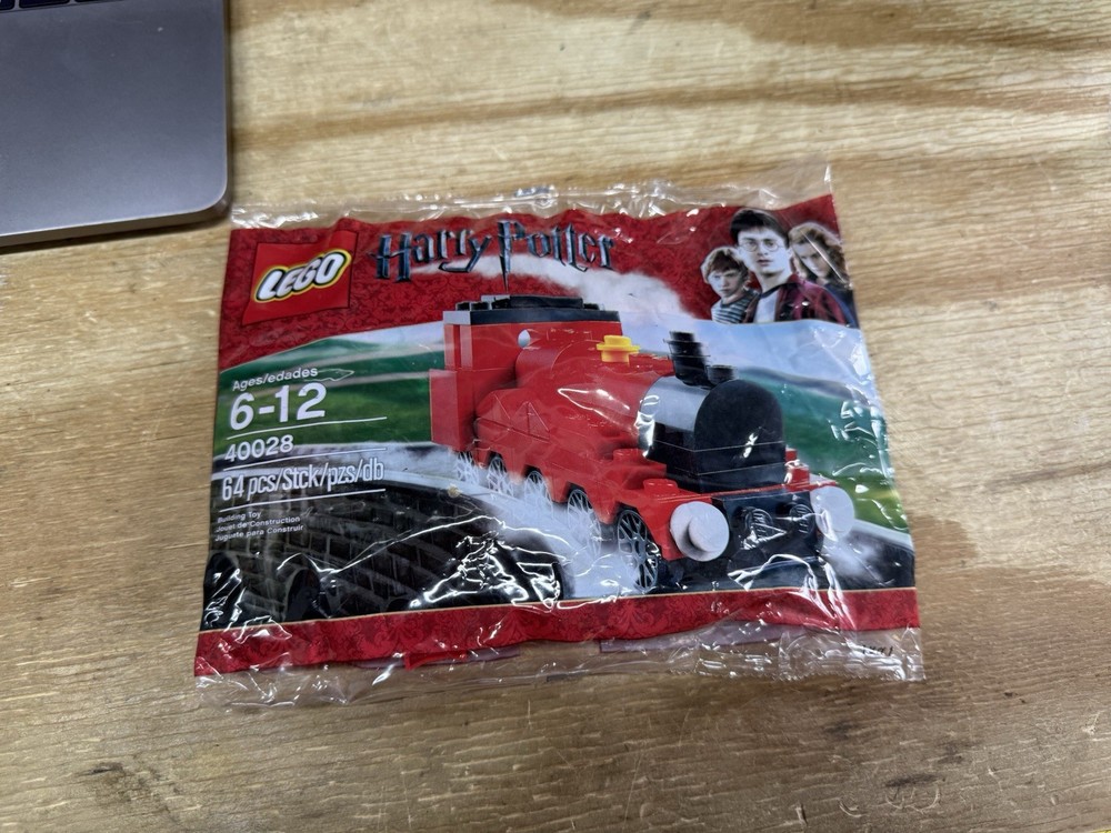 LEGO Harry Potter Hogwarts Express 64-Piece Mini Set New Polybag