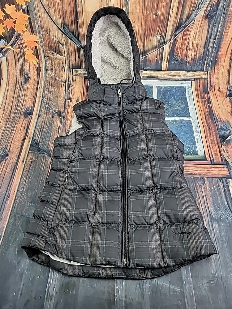 Patagonia Women Down With It Puffer Vest Size M  Plaid Quilted Fleece Lined (F)