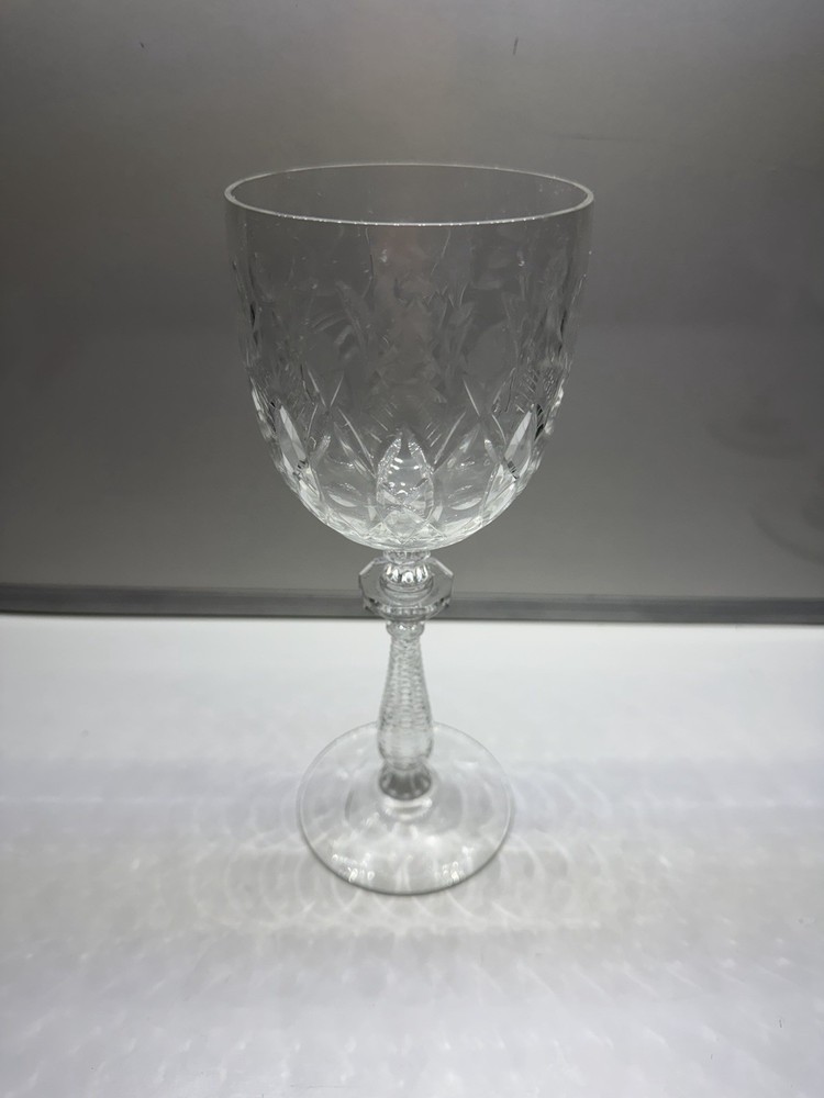 Vintage Wine Glasses Set of 6 Etched Floral Pattern Elegant Stemware CrystalVintage Wine Glasses Set of 6