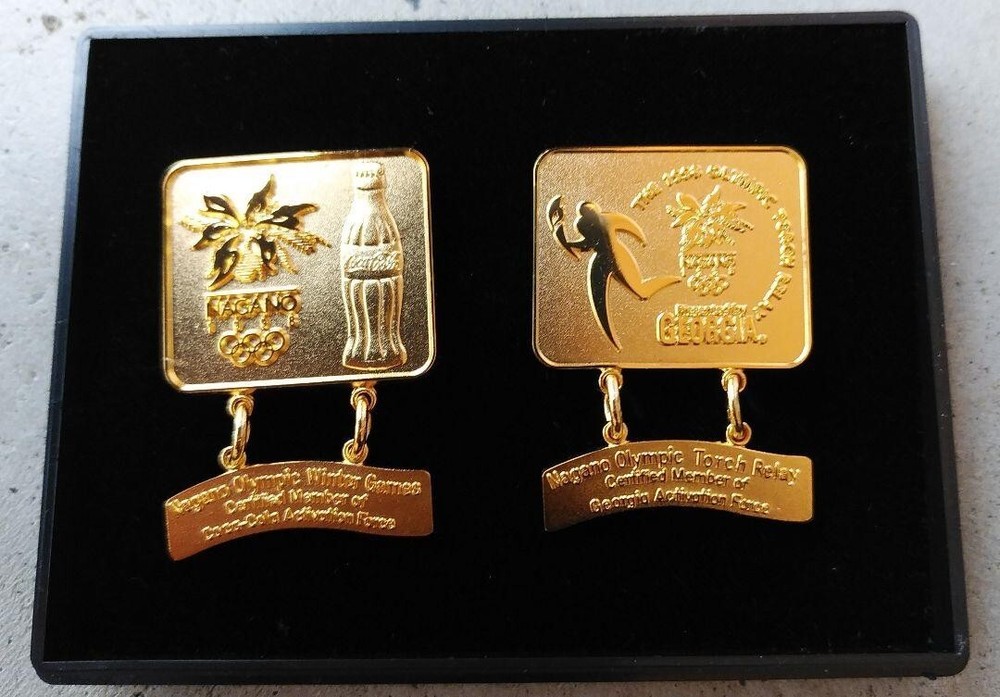 Nagano Olympic Torch Relay Georgia Coca-Cola pin badge with case Japan