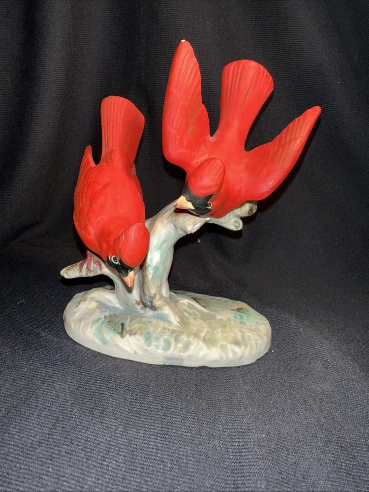Vintage Cardinal Red Napco Ceramic Figure Japan