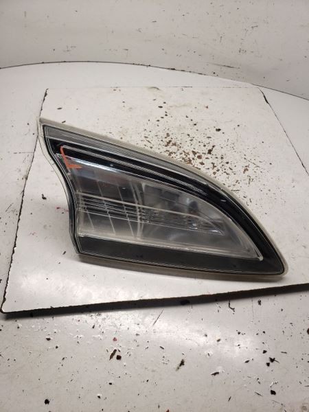 10-13 Mazda 3 Left Tail Light Hatchback Mount OEM 1164628  