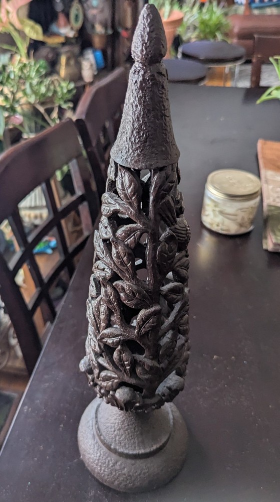 Garden Spire Of Brown Resin With Leaf Design