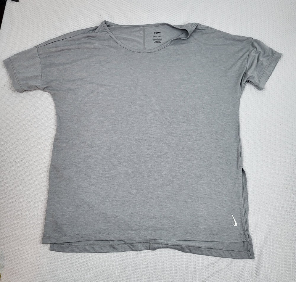 Nike Yoga Shirt Womens Medium Gray Dri-Fit Lightweight Performance Pregnancy