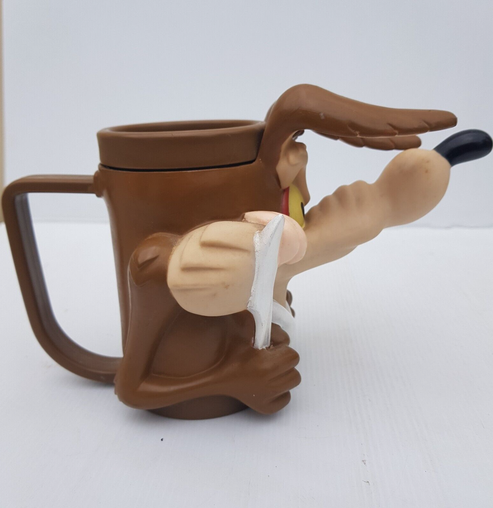 Looney Tunes Wile E. Coyote Figure 3D 1995 Mug Cup Warner Bros novelty