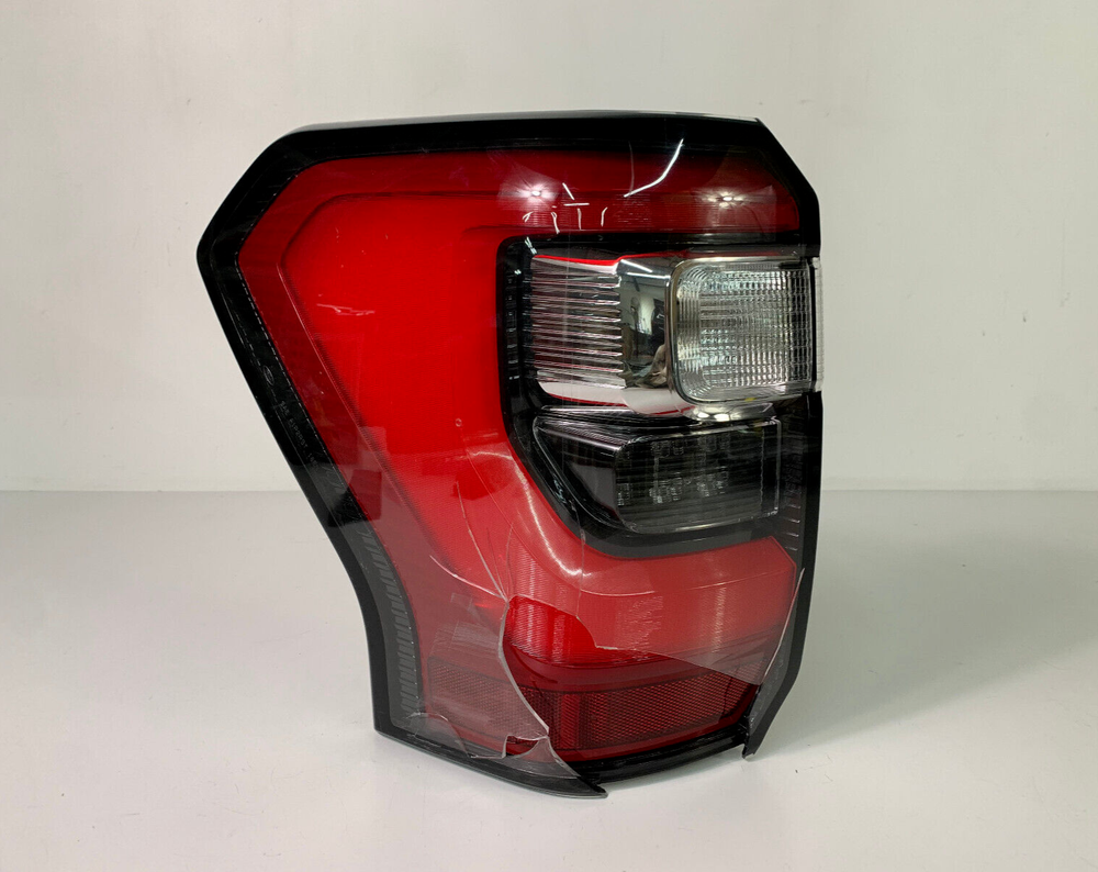 2018-2021 Ford Expedition Left LH Driver Side Quarter LED Chrome Tail Light OEM