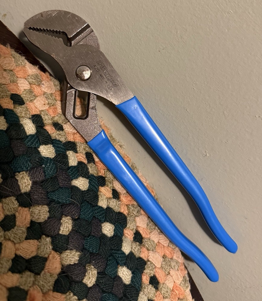 Channel Lock 420 Straight Jaw Tongue Groove Pliers 9-1/2