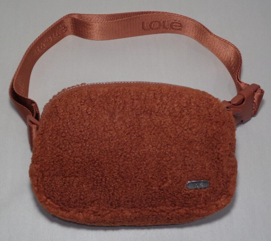 Lole Men's Copper-Cinnamon Fleece Shoulder Bag Belt