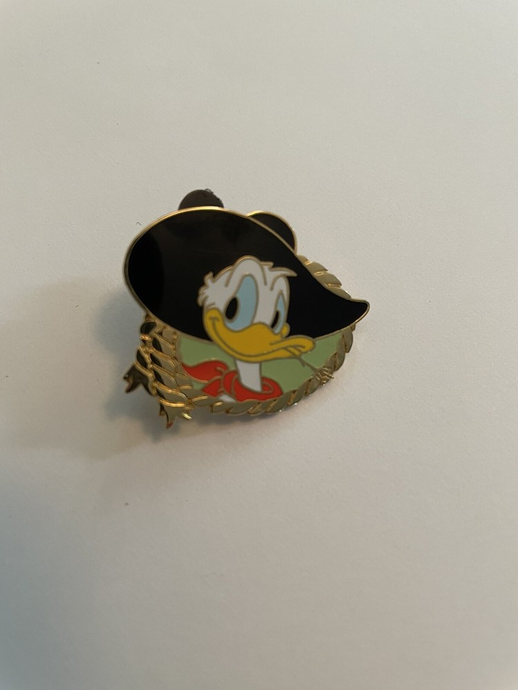 Disney Pin DLR Donald Duck Western Days Cast Member Lanyard Series-image