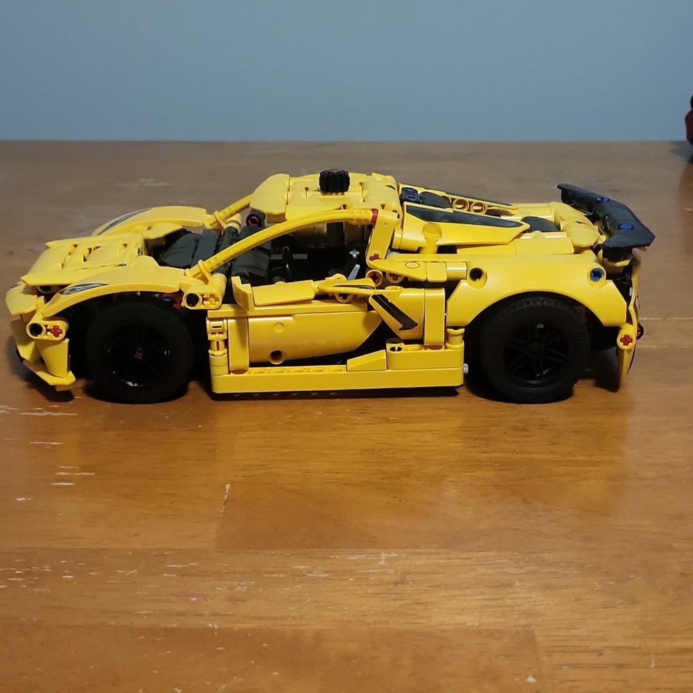 LEGO Technic Chevrolet Corvette ( 42205 ) Asphalt legends