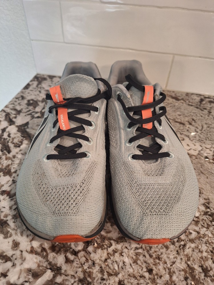 Altra Womens Escalante 2.5 Gray Running Shoes Size 9.5 AL0A4VR3007