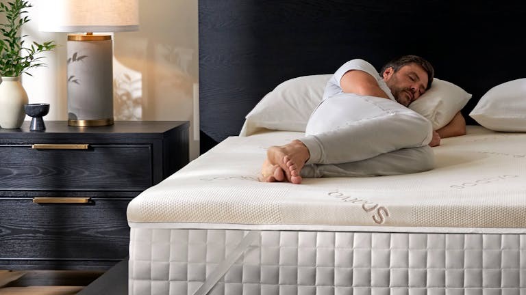 Saatva Natural Latex Mattress Topper NO IMPORT FEES