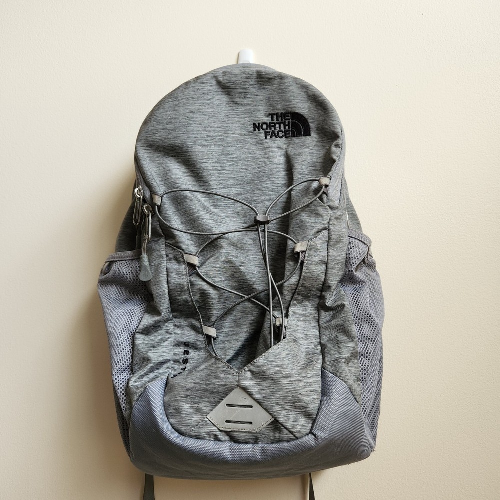The North Face Unisex Gray Jester Flexvent Hiking Backpack with Padded Shoulders