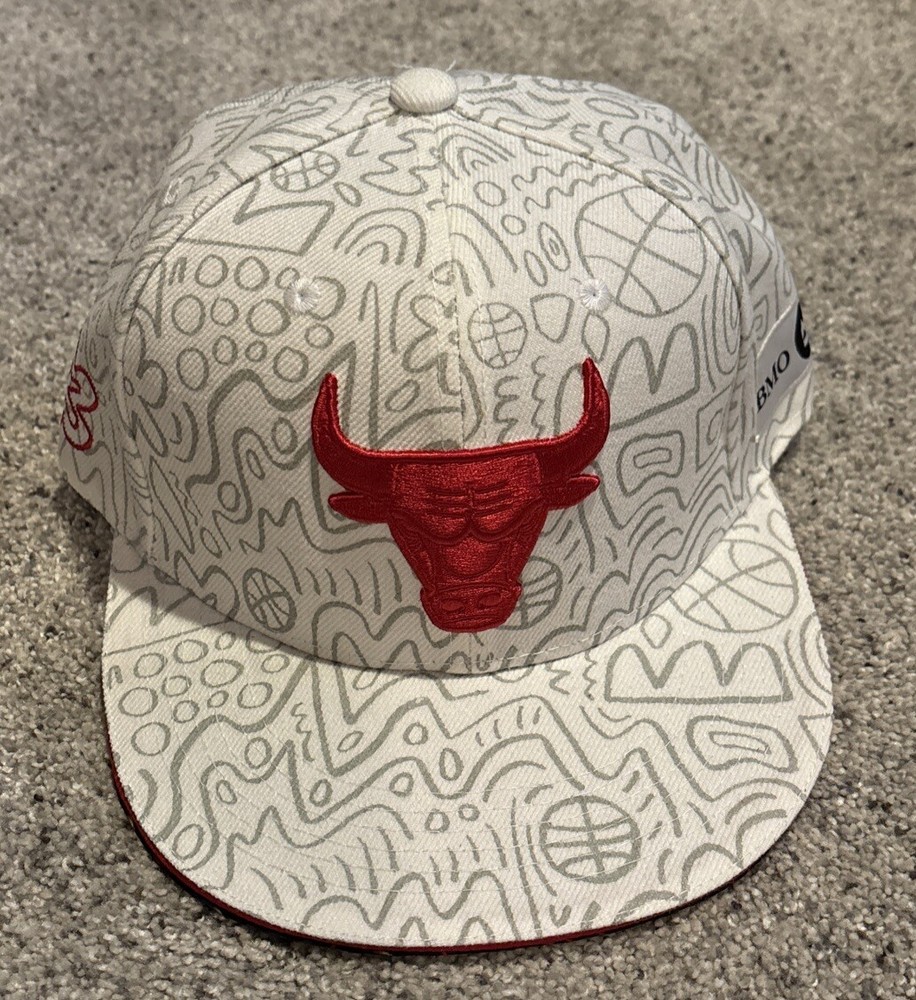 NEW - Chicago Bulls 2021/22 Artist Hat Series Kelly Knaga Melonwear Snapback