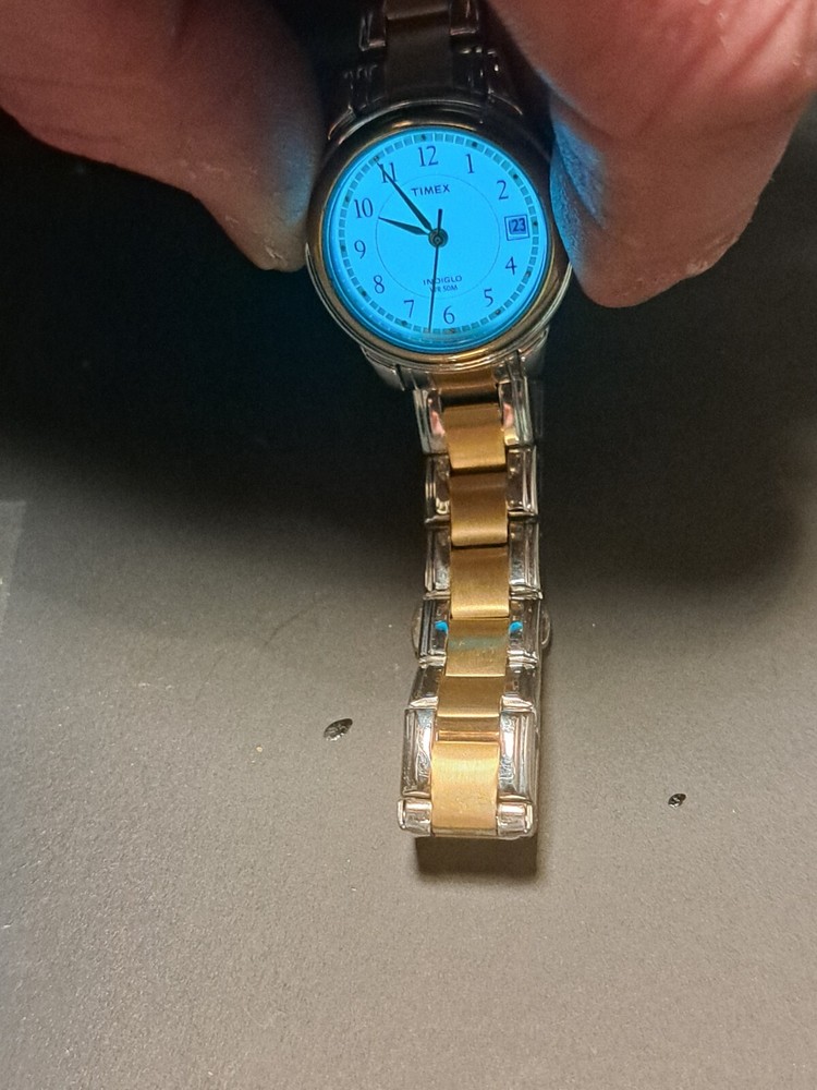 Timex Classic Analog Watch for Men and Women