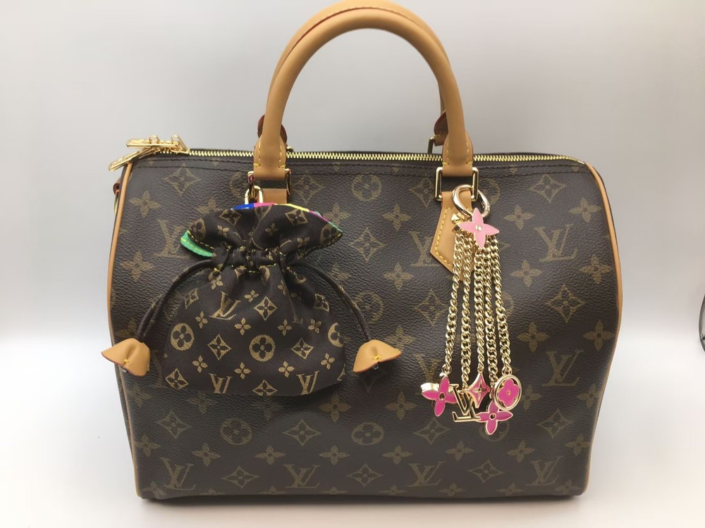 LОUІЅ VUІТТОN Handbag Brown Genuine Cowhide Clutch Shoulder Bag miu miu keychain
