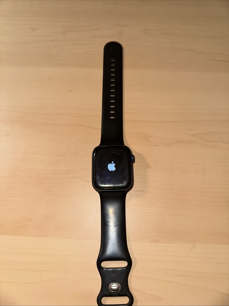APPLE WATCH SERIES 6 44mm GPS or Cellular Smartwatch