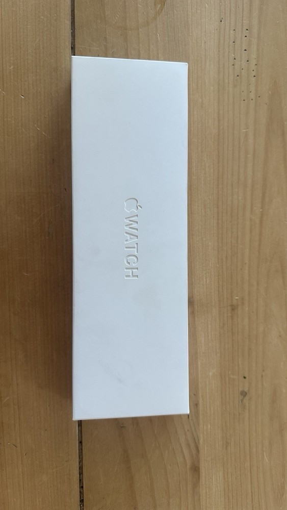 Apple Watch Series 9 41mm GPS Starlight w/ S/M Starlight Sports Band