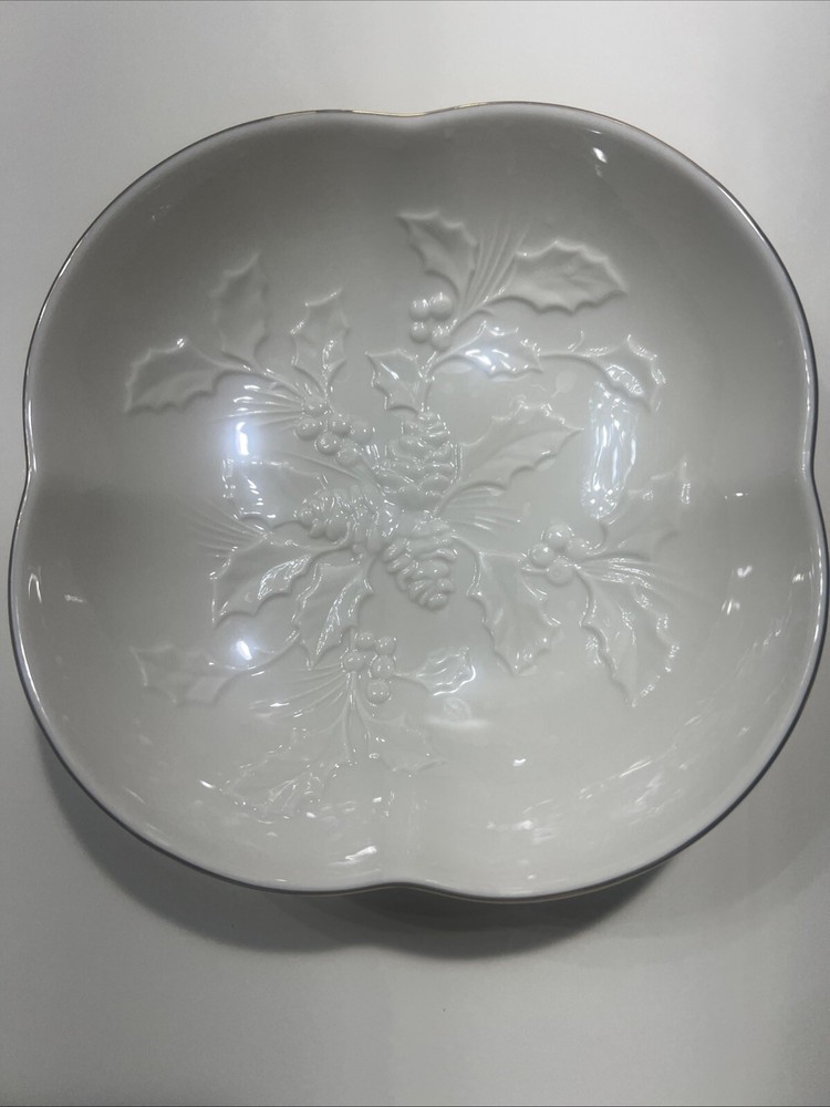Lenox Winter's Imprint Serving Embossed Bowl 8