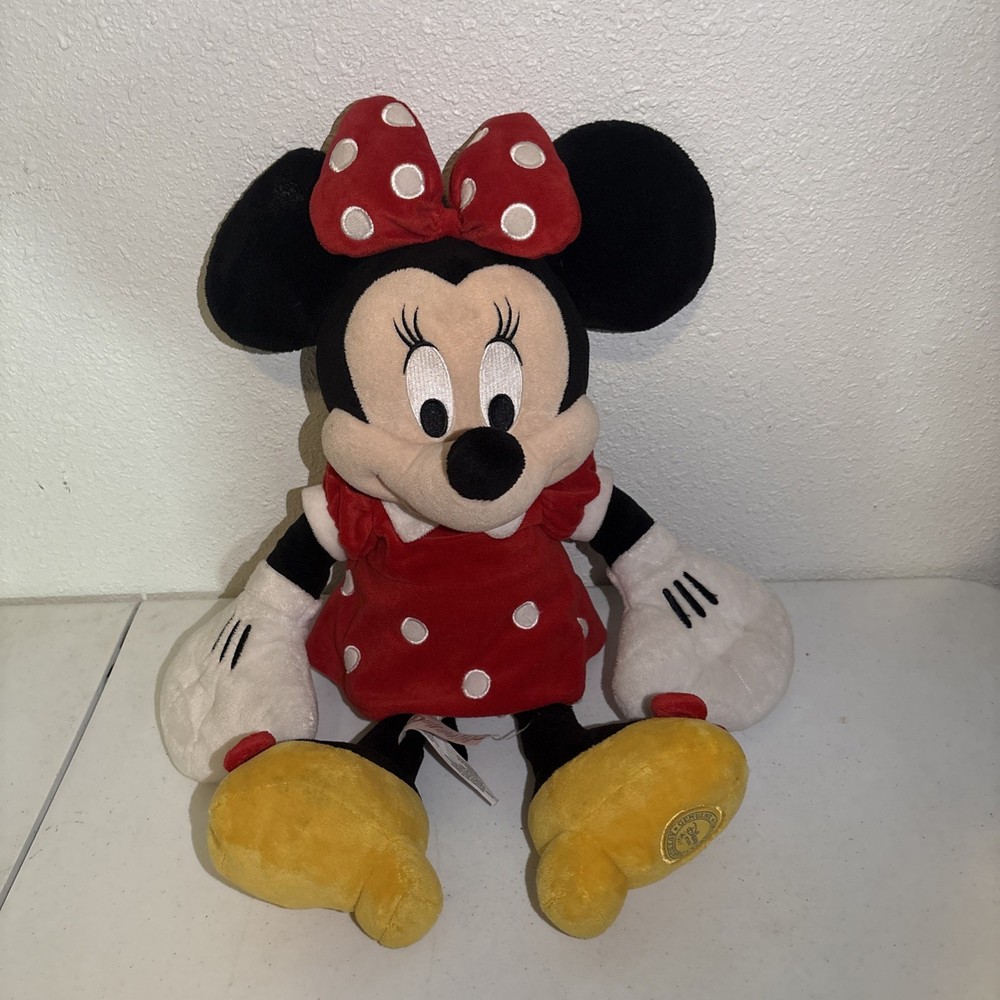 Disney Store Minnie Mouse 18