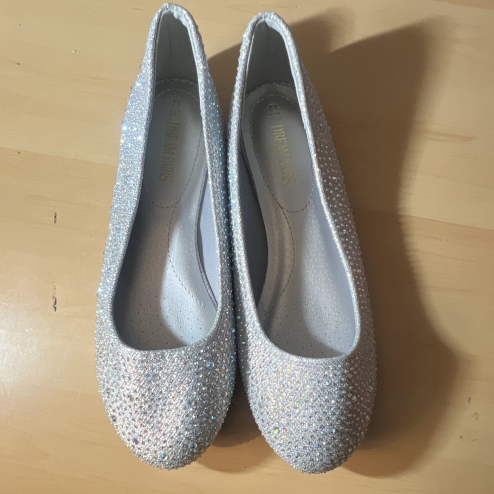 Dream Pairs Silver Glitter Rhinestone Flats Women's Size 12