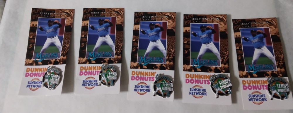 5 Vtg 1995 TERRY PENDLETON #9 FLORIDA MARLINS MLB Baseball SGA PIN Mint on Card