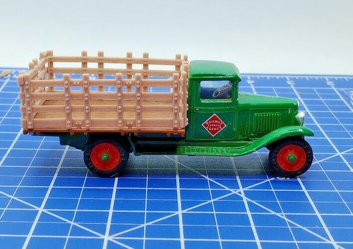 Ertl B281VO 1:43 1930 Chevrolet REA Railroad Stake Bed Truck Die-Cast