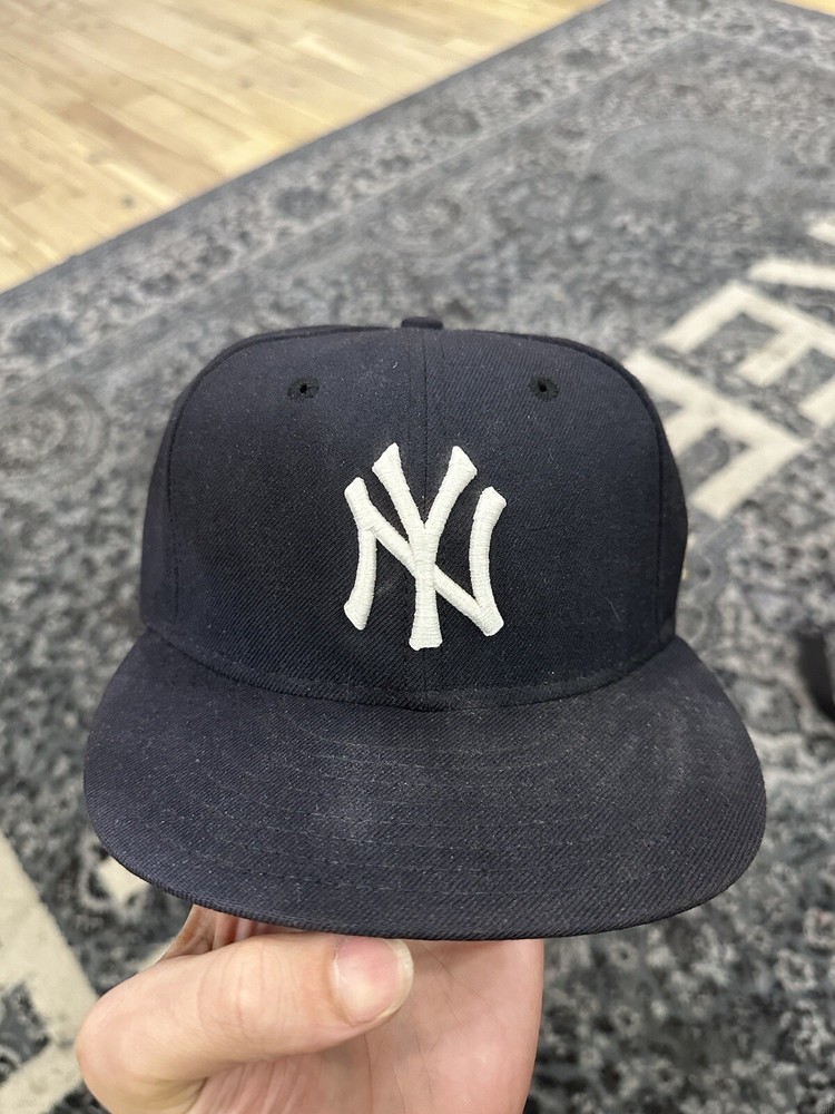 size 7 1/8 navy yankees fitted hat navy