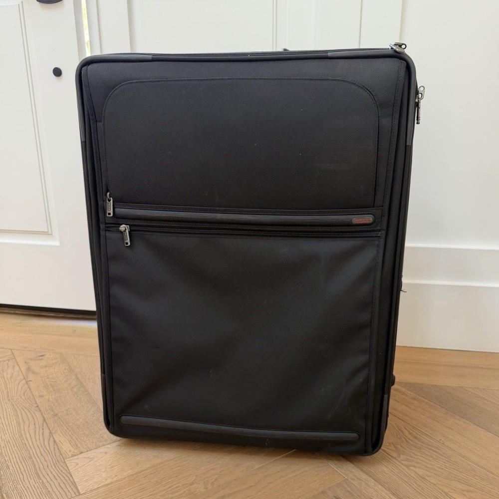 Black Soft Rolling Suitcase with Wheels Solid Unisex Adult Luggage Tumi