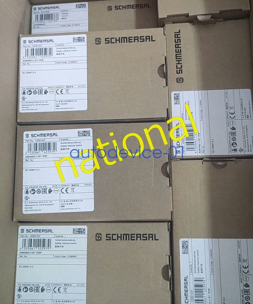 AZM300Z-ST-1P2P 103001435 Brand New AZM300Z-ST-1P2P DHL/FedEx