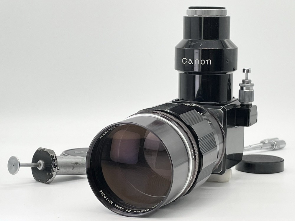 RARE Near MINT Canon 200mm f/3.5 LTM Lens w/ Mirror Box from Japan