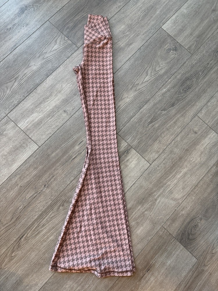 Offline by Aerie Real Me Super Flare Hi-rise Legging XXS - NWOT