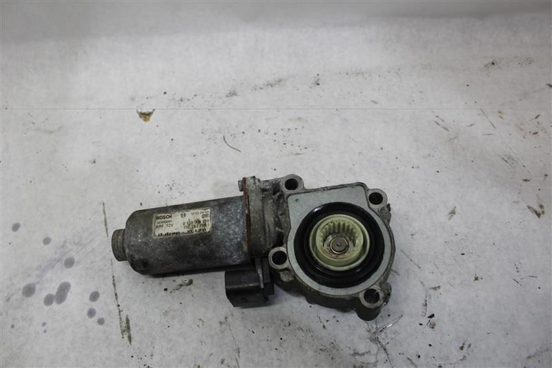 Range Rover LR3 LR4 Sport Transfer Case Actuator Motor 05-15 OE 1006819