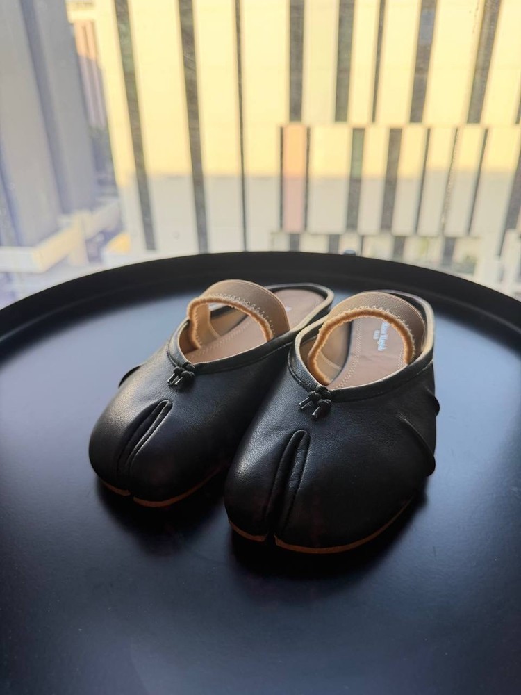 Maison Margiela Tabi Mules Ballerinas – Black, Size 38,25cm