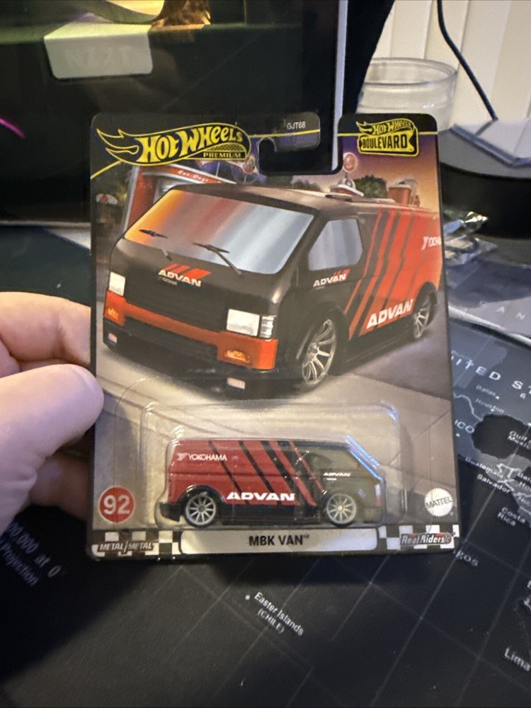 Hot Wheels Boulevard MBK Van [Mini Car] [3 years old and up] HRT67